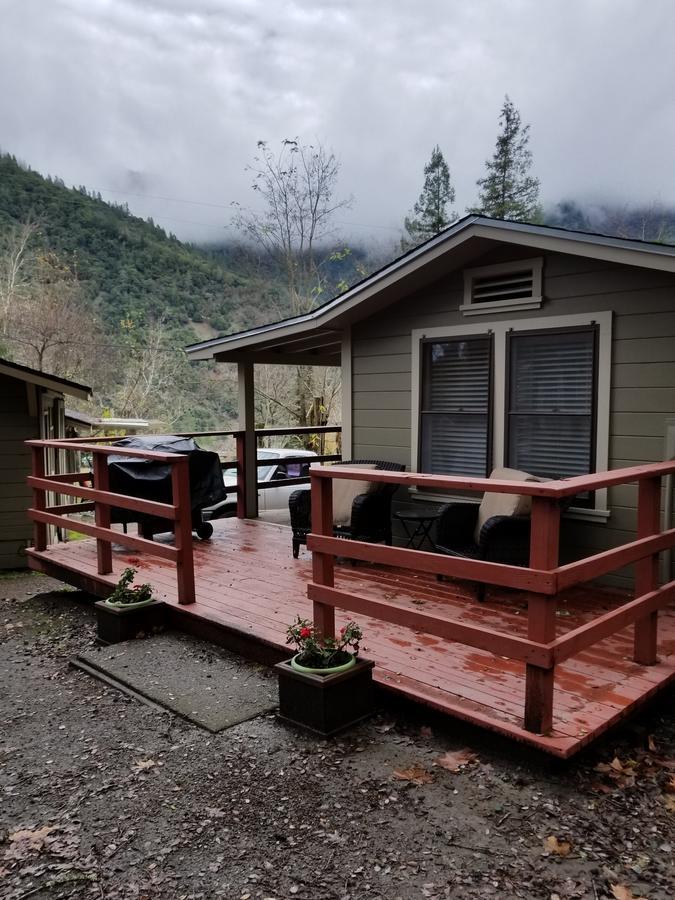 China Creek Cottages Willow Creek Exterior foto